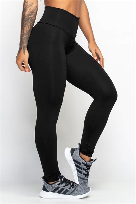 Legging Preta Brilhosa .